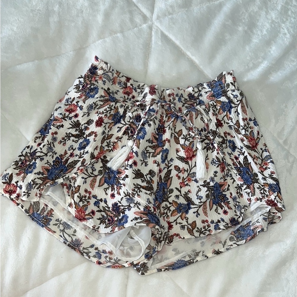 American Eagle Outfitters High Waist Blue and Red Shorts